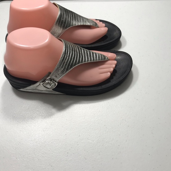 Fitflop Metallic Silver Thong Sandals for Women Size 8 SB- - Picture 3 of 7